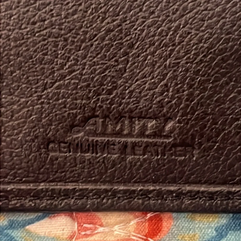 Amity black leather